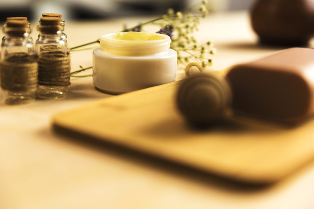 מוצרי בריאות טבעיים או- בריאות בידיים שלך